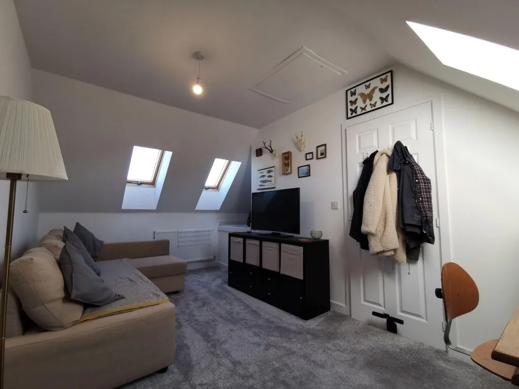 🏡 Spacious 3-Bedroom Property to Rent | Hamilton Drive, Bridgwater
