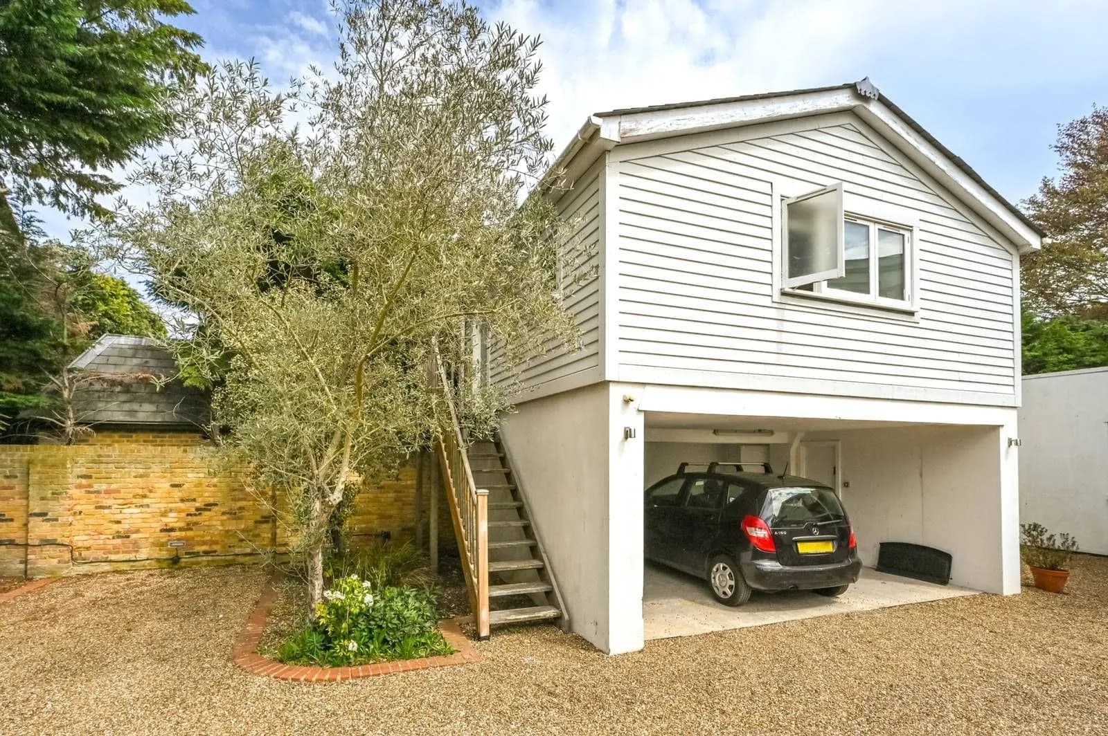 🏡 Stylish Studio Flat to Rent in Richmond