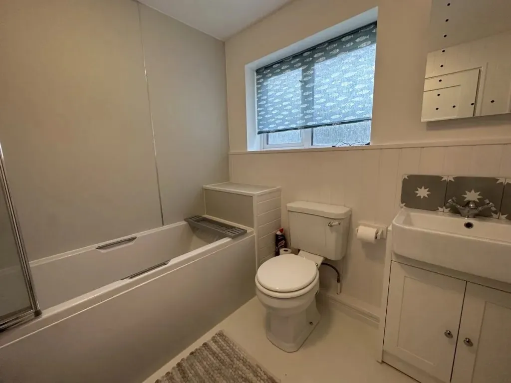 🏡 Premium 3-Bedroom Detached House to Rent in Eastbourne