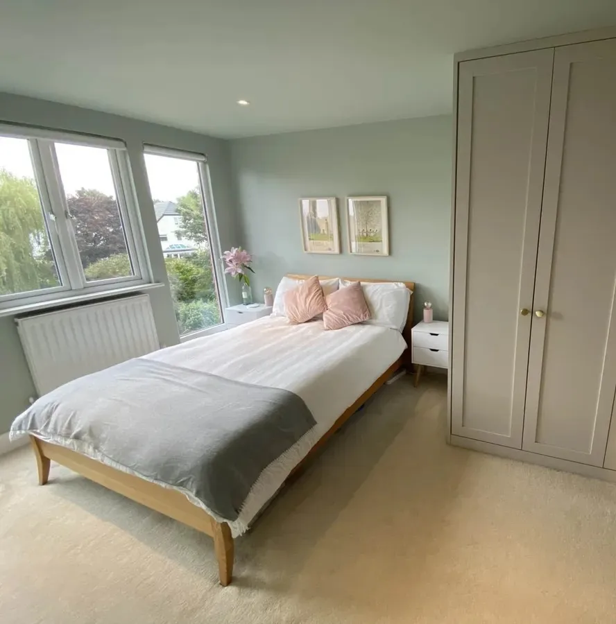 🏡 Exceptional 3-Bedroom Semi-Detached House to Rent in Epsom