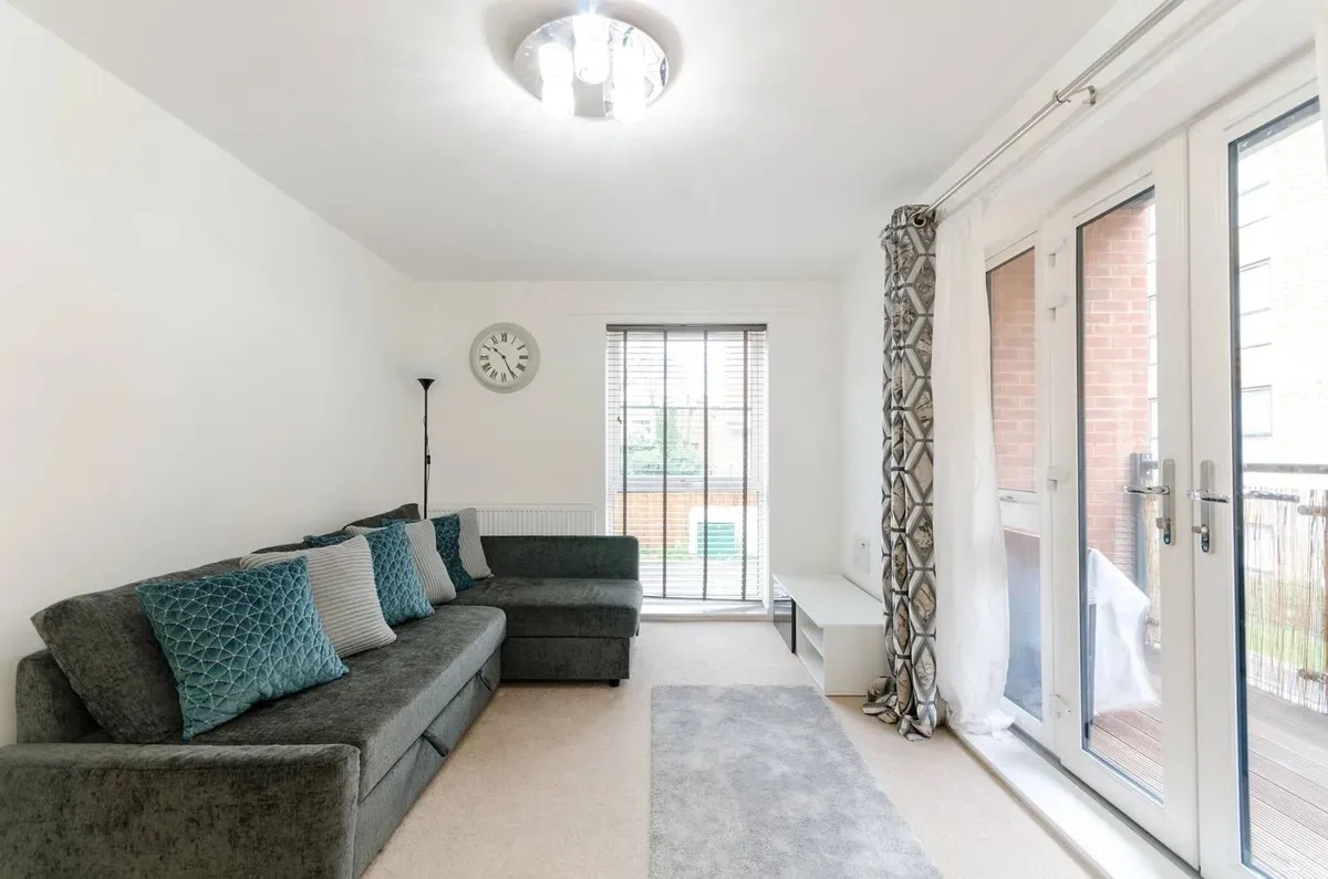 🏢 Contemporary 1-Bedroom Flat to Rent in Hackbridge