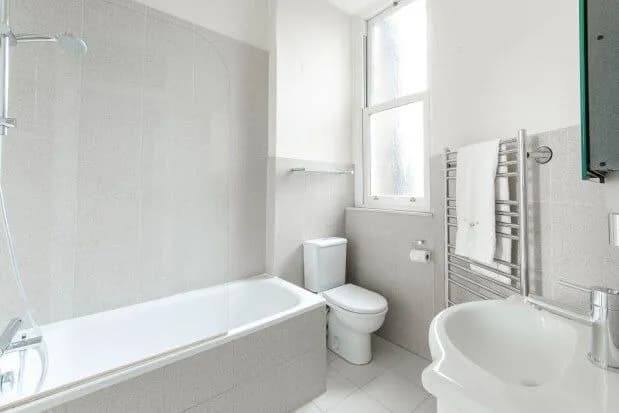 🏙️ Elegant 1-Bedroom Flat to Rent in Pembridge Villas, London