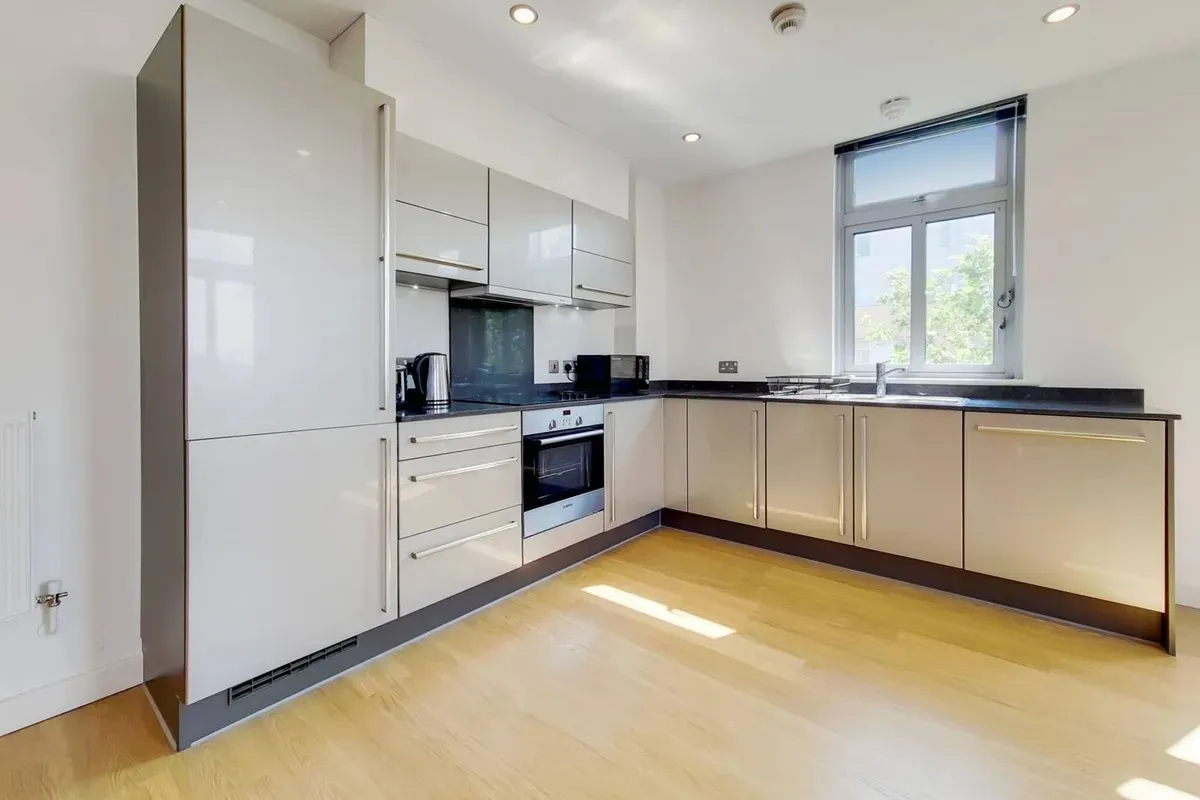 🏙️ Contemporary 1-Bedroom Flat to Rent in Limehouse, London