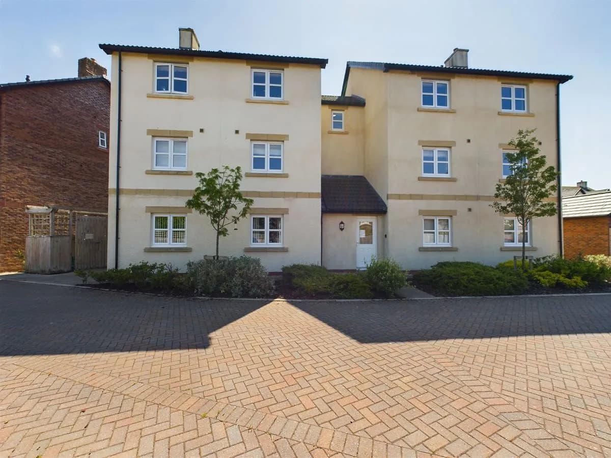 🏢 Contemporary 2-Bedroom Flat to Rent in Dalston