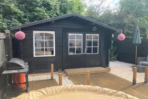 🏡 Modern 3-Bedroom Property to Rent in Caerfyrddin