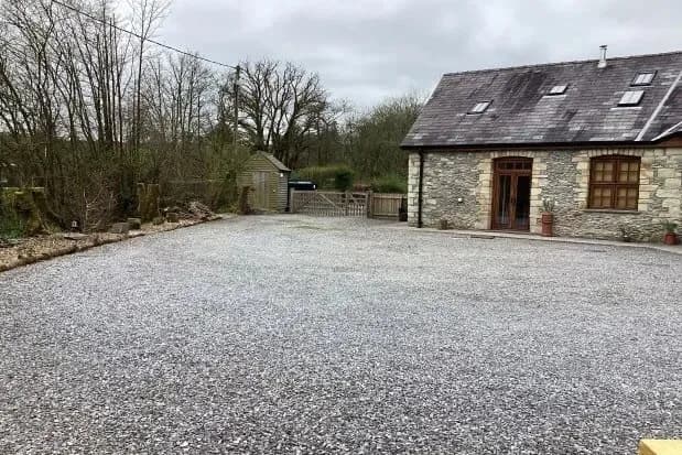 🏡 Charming 1-Bedroom Cottage to Rent in Pontsian, Llandysul