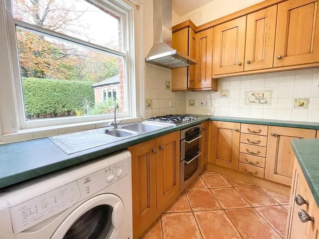 🏢 Charming 2-Bedroom Flat to Rent in Scole, Diss