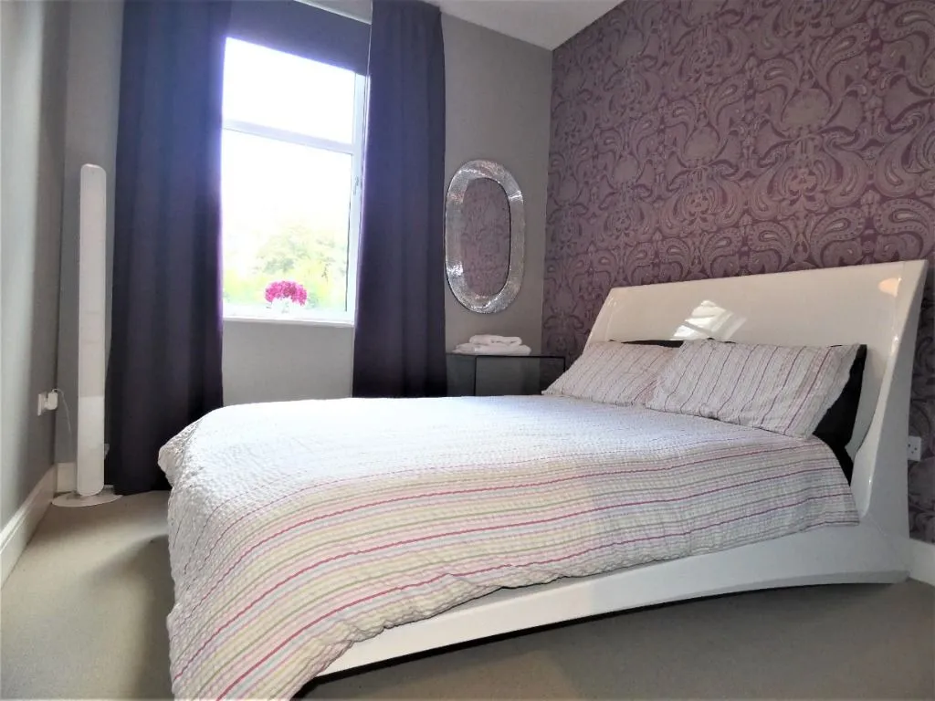 🏢 Stylish 2-Bedroom Flat to Rent in Morningside, Edinburgh