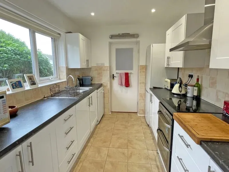 🏡 Spacious 3-Bedroom House to Rent in Sidmouth